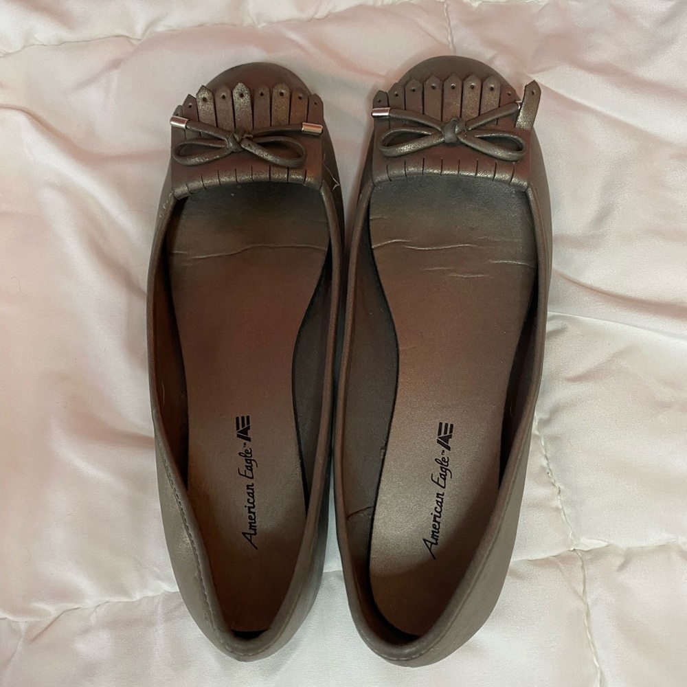 Women’s Silver/gray leather American Eagle shoes